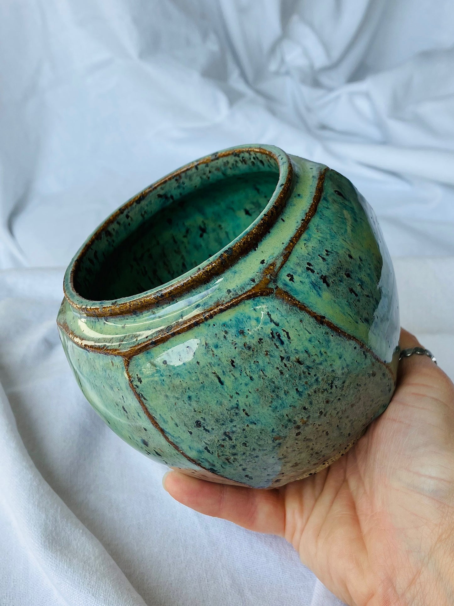 Twisted faceted tea bowl